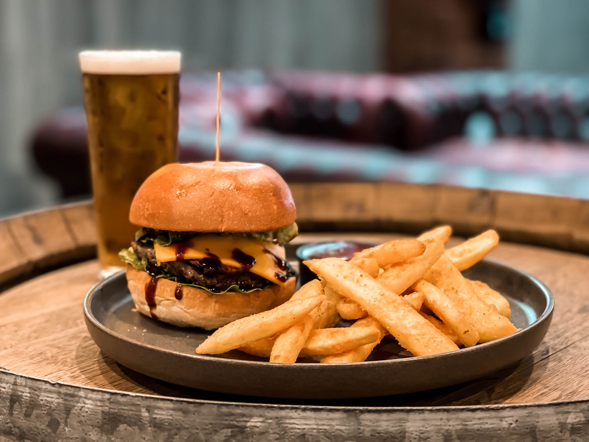 King Hotel Burger and beer